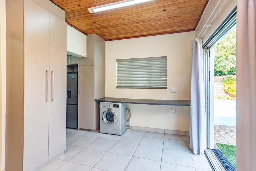 4 Bedroom Property for Sale in Wilro Park Gauteng