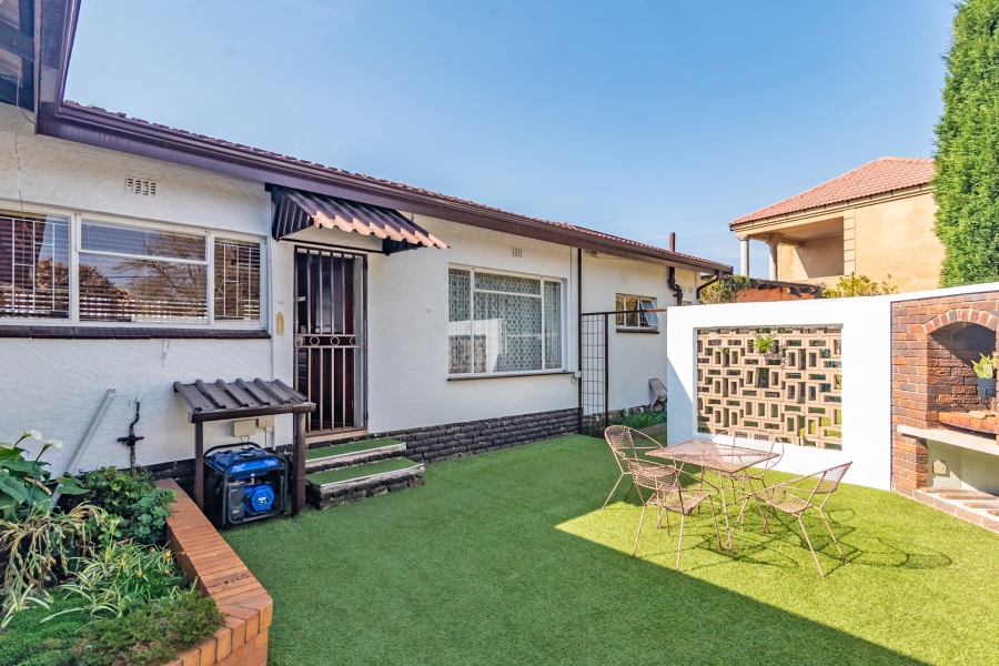 4 Bedroom Property for Sale in Wilro Park Gauteng