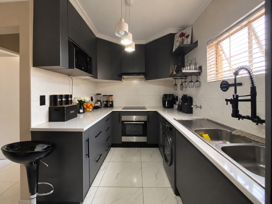 2 Bedroom Property for Sale in Sagewood Gauteng
