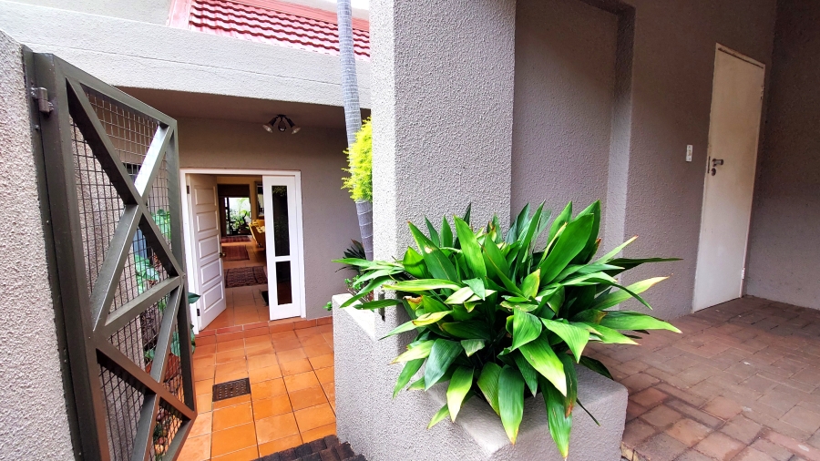 3 Bedroom Property for Sale in Waterkloof Heights Gauteng