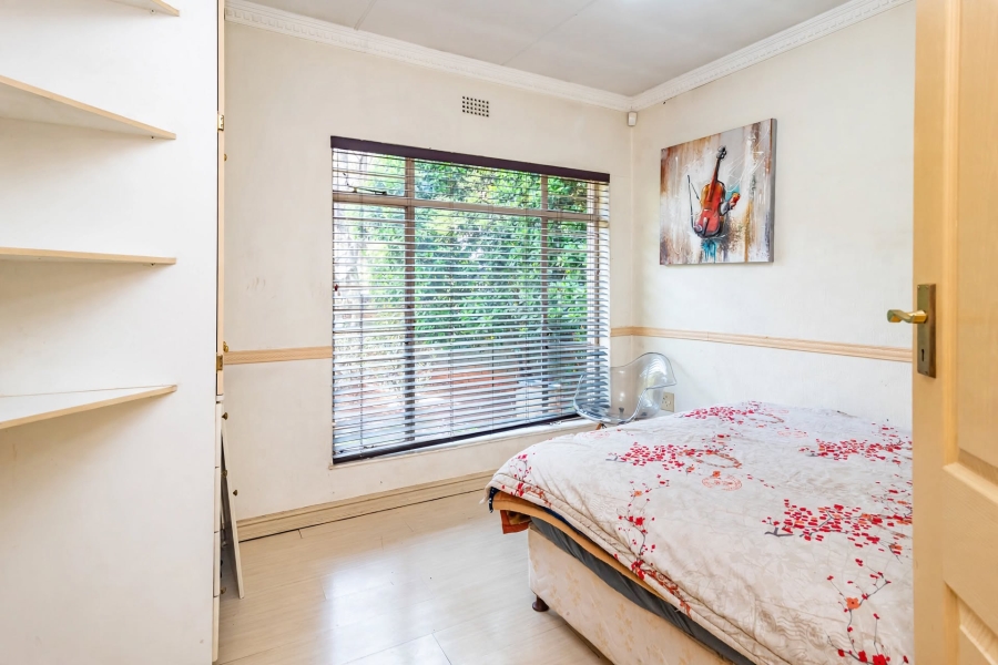 5 Bedroom Property for Sale in Helderkruin Gauteng