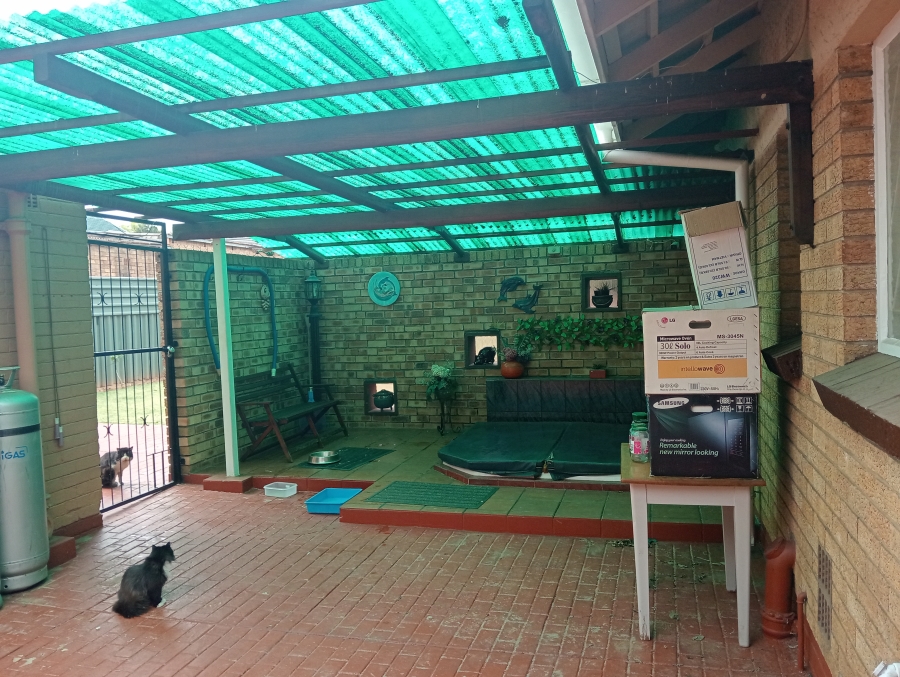 3 Bedroom Property for Sale in Parkdene Gauteng