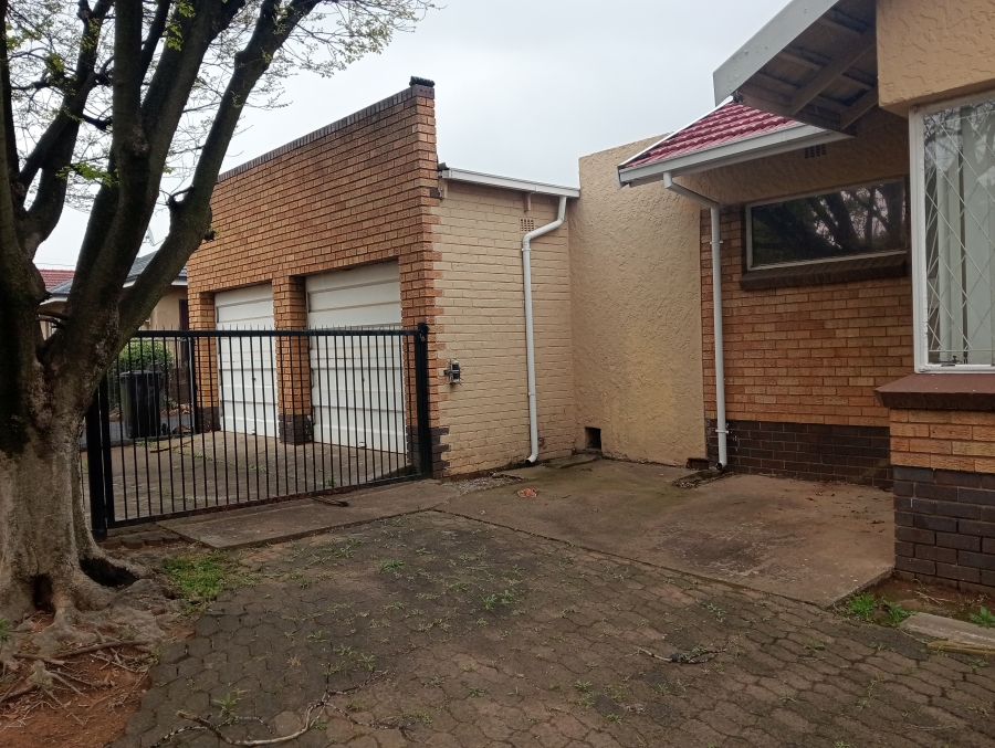 3 Bedroom Property for Sale in Parkdene Gauteng