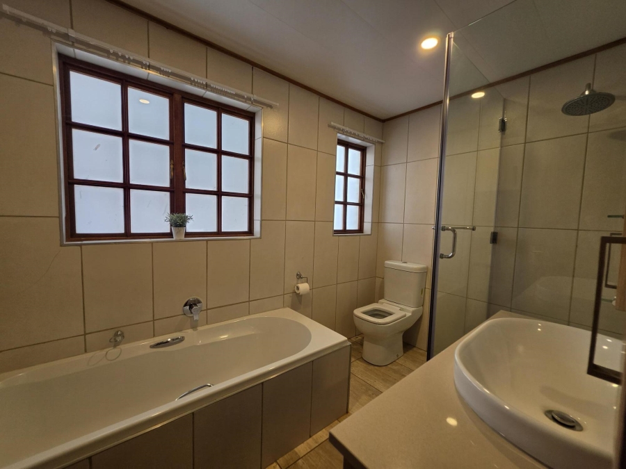 4 Bedroom Property for Sale in Vaal Marina Gauteng