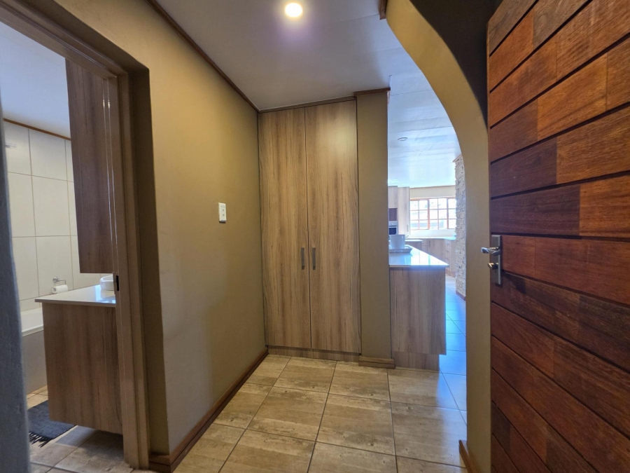 4 Bedroom Property for Sale in Vaal Marina Gauteng