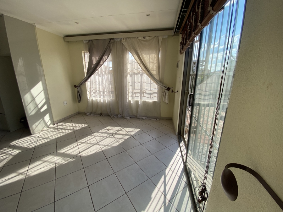 3 Bedroom Property for Sale in Andeon AH Gauteng