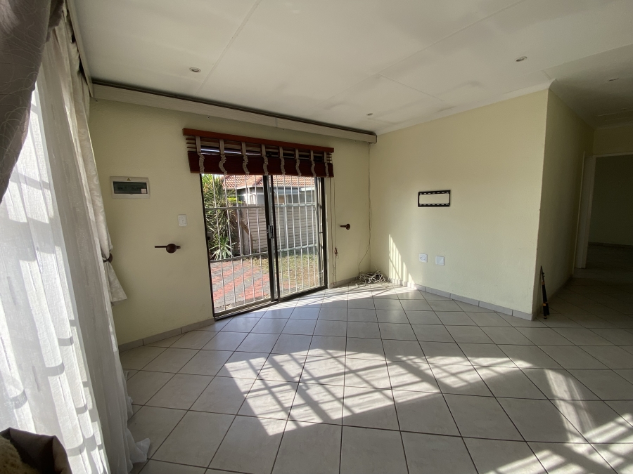 3 Bedroom Property for Sale in Andeon AH Gauteng