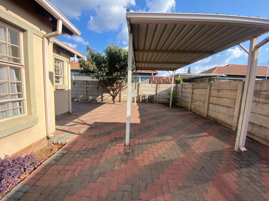 3 Bedroom Property for Sale in Andeon AH Gauteng