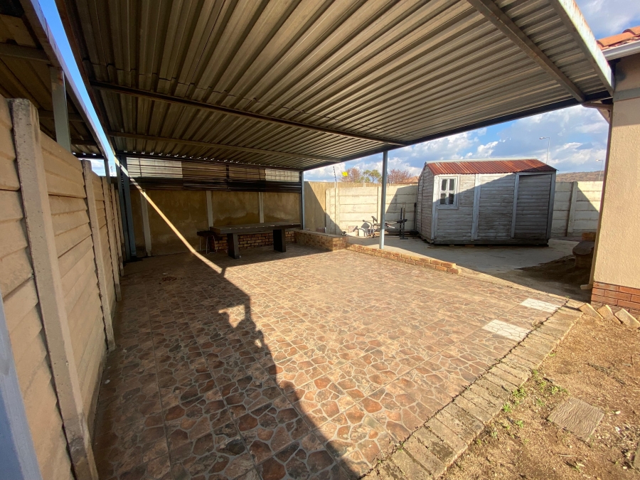 3 Bedroom Property for Sale in Andeon AH Gauteng