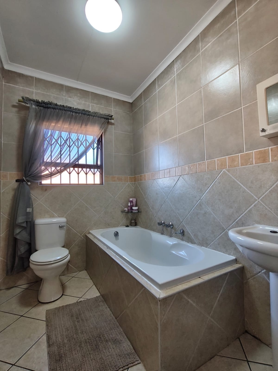 3 Bedroom Property for Sale in Florentia Gauteng