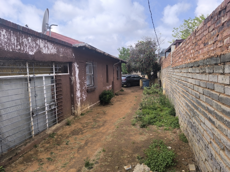 7 Bedroom Property for Sale in South Hills Gauteng