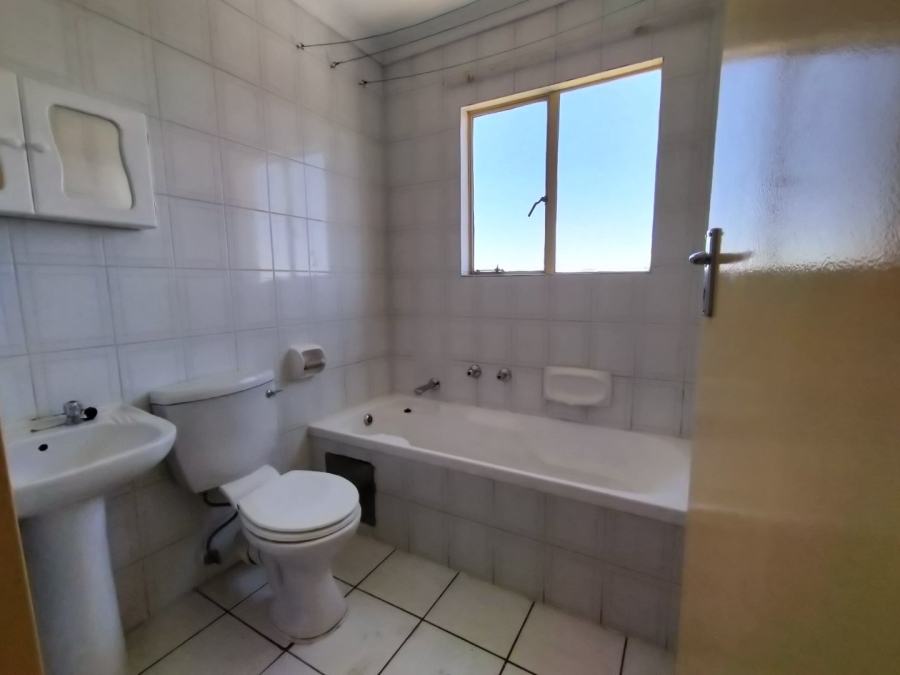 2 Bedroom Property for Sale in Primrose Hill Gauteng