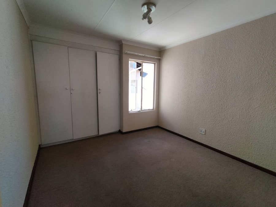 2 Bedroom Property for Sale in Primrose Hill Gauteng