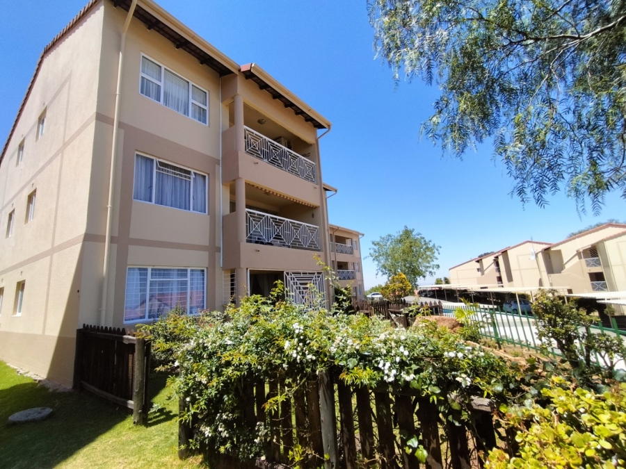 2 Bedroom Property for Sale in Primrose Hill Gauteng