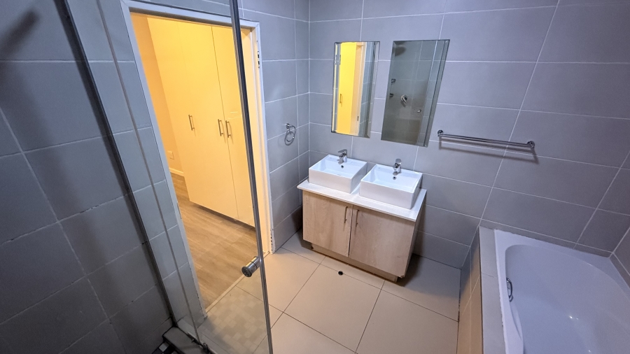 2 Bedroom Property for Sale in Bryanston Gauteng