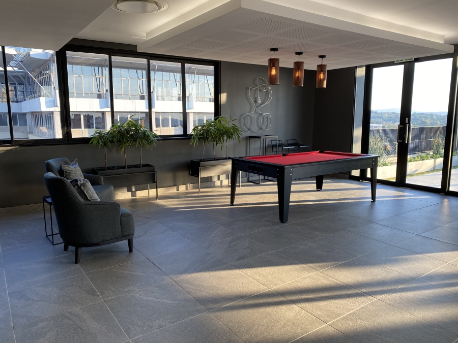 To Let 2 Bedroom Property for Rent in Sandown Gauteng