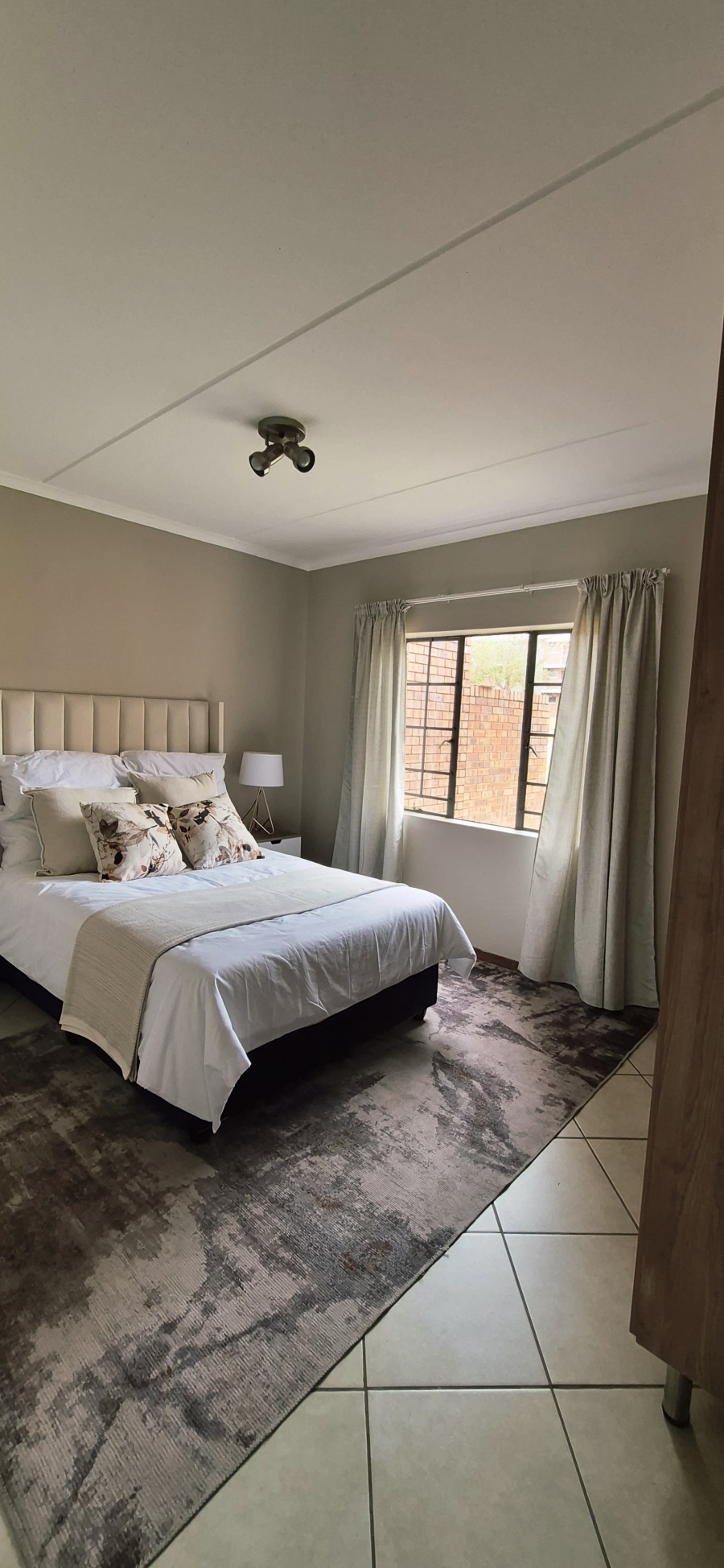 2 Bedroom Property for Sale in Noordwyk Gauteng
