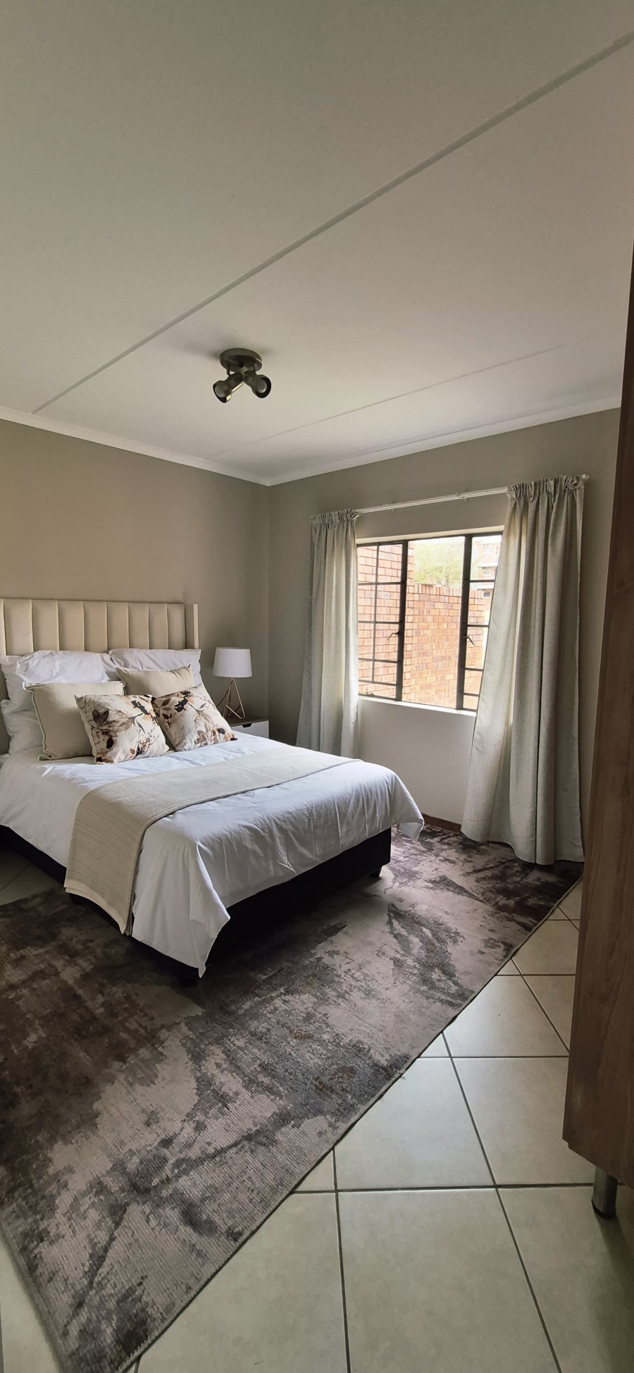 2 Bedroom Property for Sale in Noordwyk Gauteng