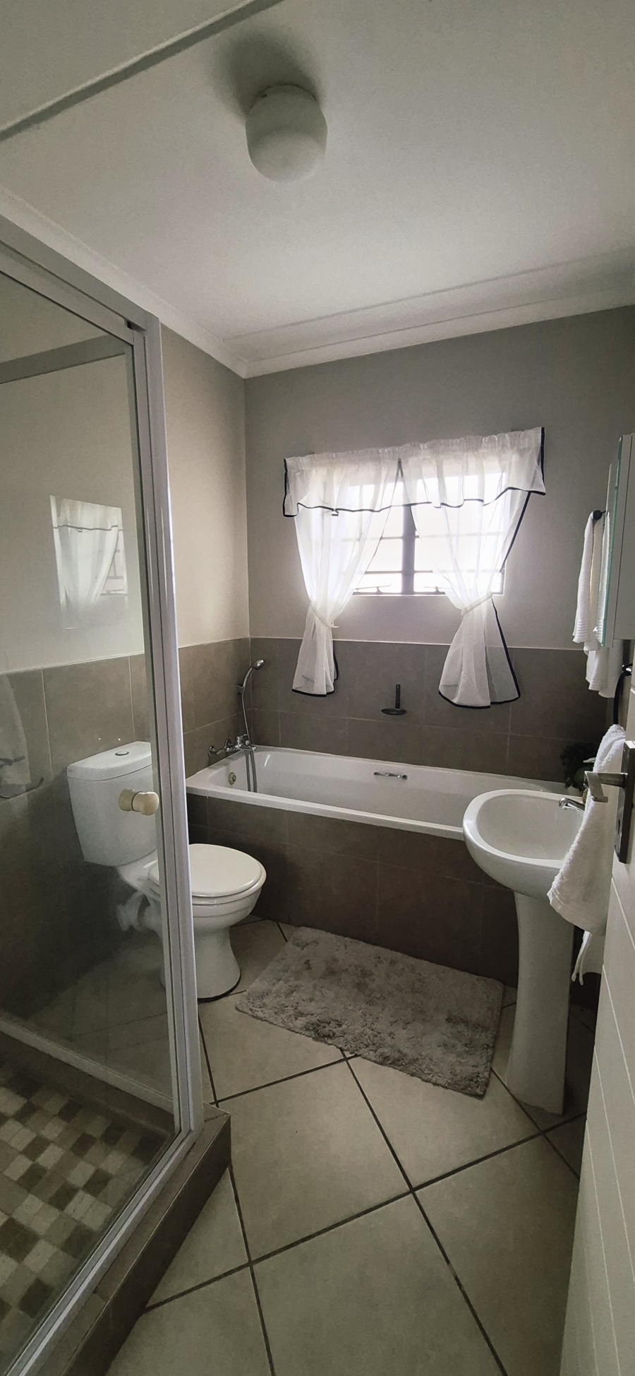 2 Bedroom Property for Sale in Noordwyk Gauteng