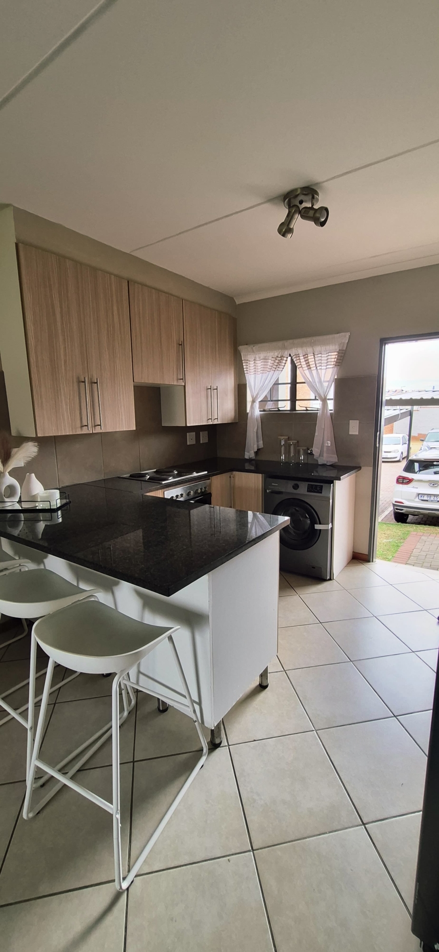 2 Bedroom Property for Sale in Noordwyk Gauteng