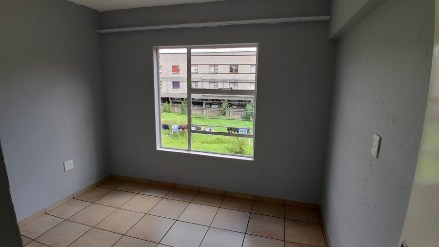 2 Bedroom Property for Sale in Birchleigh Gauteng