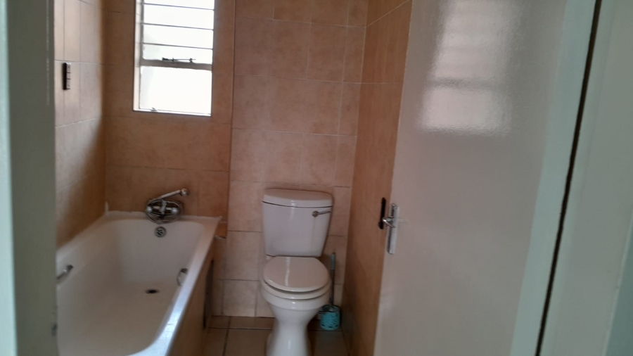 2 Bedroom Property for Sale in Birchleigh Gauteng