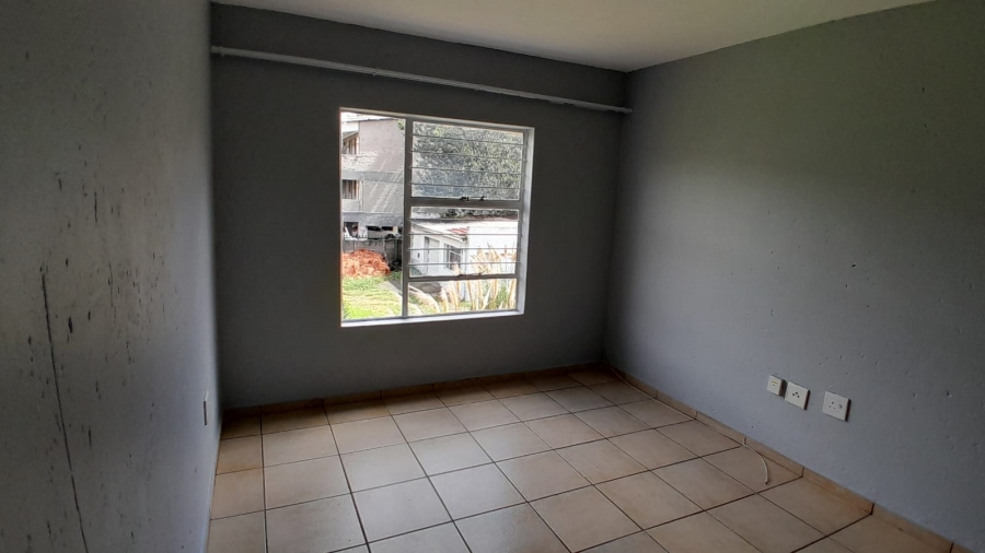2 Bedroom Property for Sale in Birchleigh Gauteng