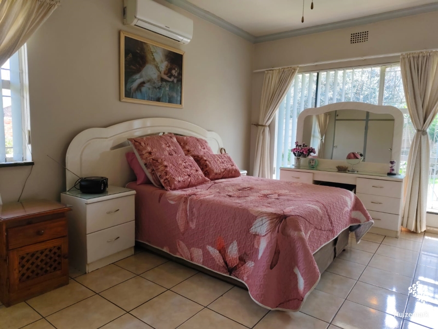 4 Bedroom Property for Sale in Risiville Gauteng