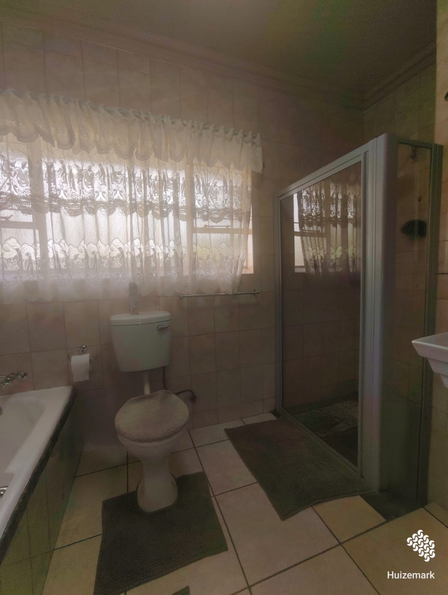4 Bedroom Property for Sale in Risiville Gauteng
