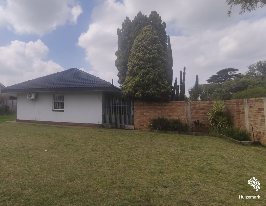 4 Bedroom Property for Sale in Risiville Gauteng