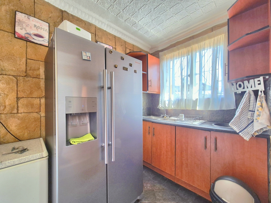 7 Bedroom Property for Sale in Brakpan Central Gauteng