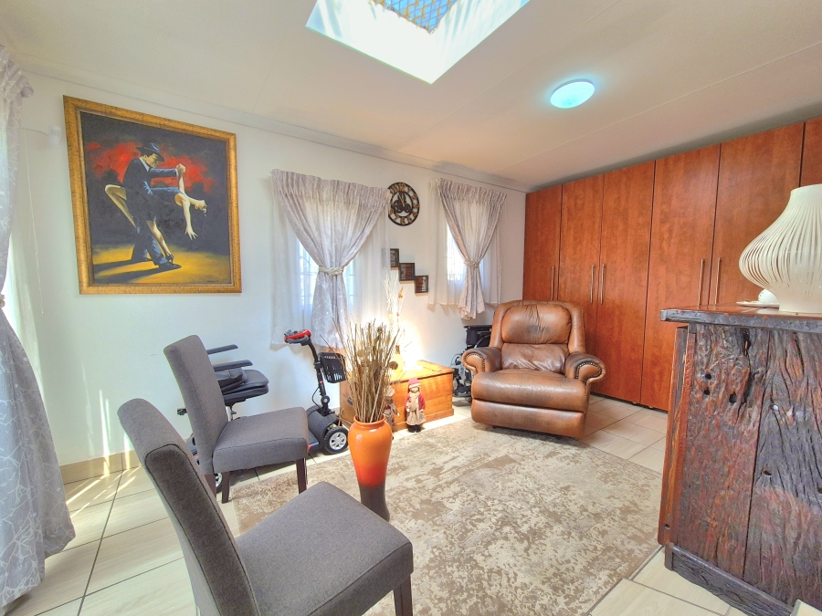 7 Bedroom Property for Sale in Brakpan Central Gauteng