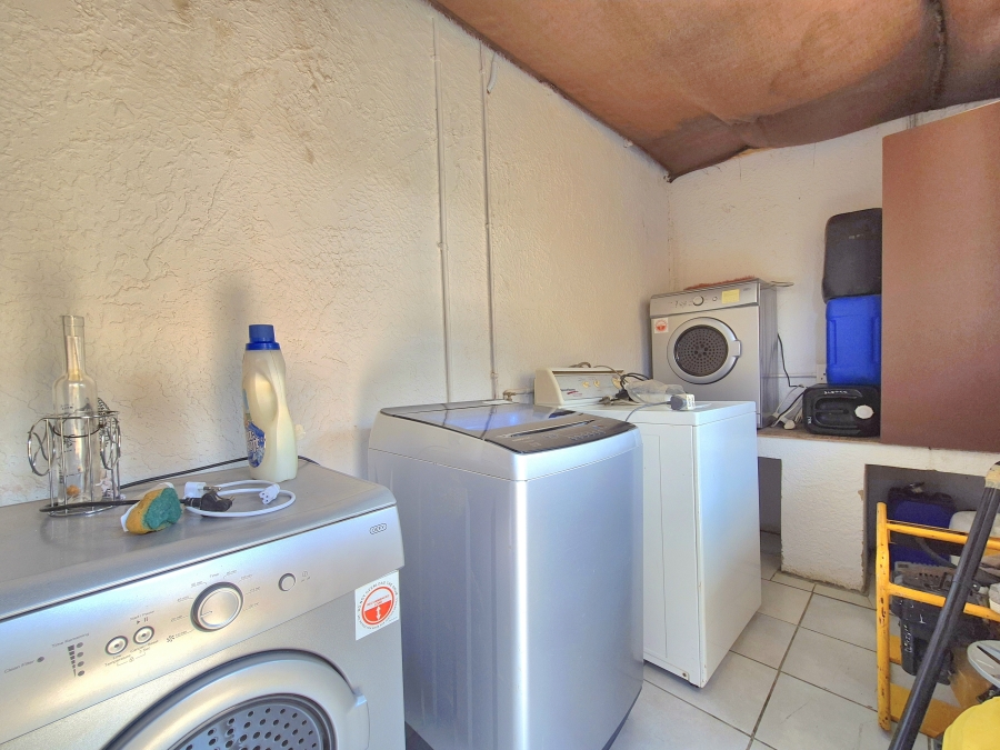 7 Bedroom Property for Sale in Brakpan Central Gauteng