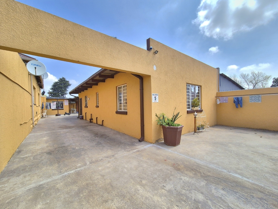 7 Bedroom Property for Sale in Brakpan Central Gauteng