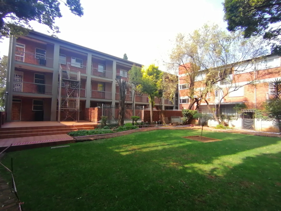 2 Bedroom Property for Sale in Edleen Gauteng