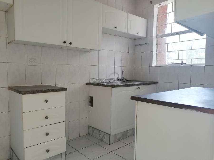 2 Bedroom Property for Sale in Edleen Gauteng