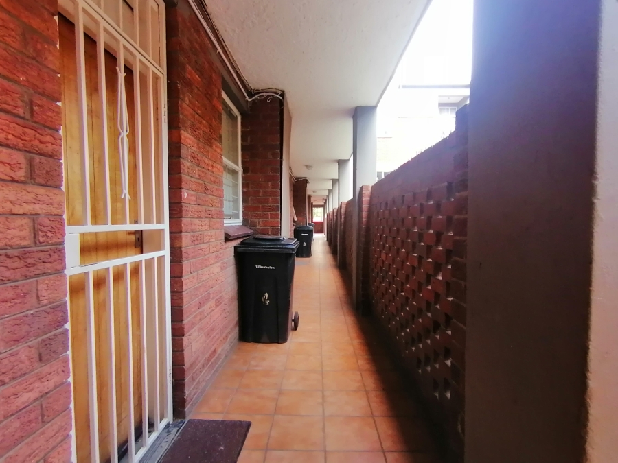 2 Bedroom Property for Sale in Edleen Gauteng