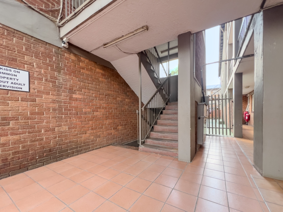 2 Bedroom Property for Sale in Edleen Gauteng