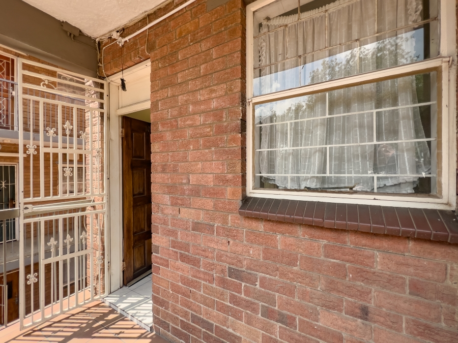 2 Bedroom Property for Sale in Edleen Gauteng
