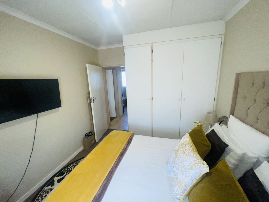 To Let 2 Bedroom Property for Rent in North Riding Gauteng