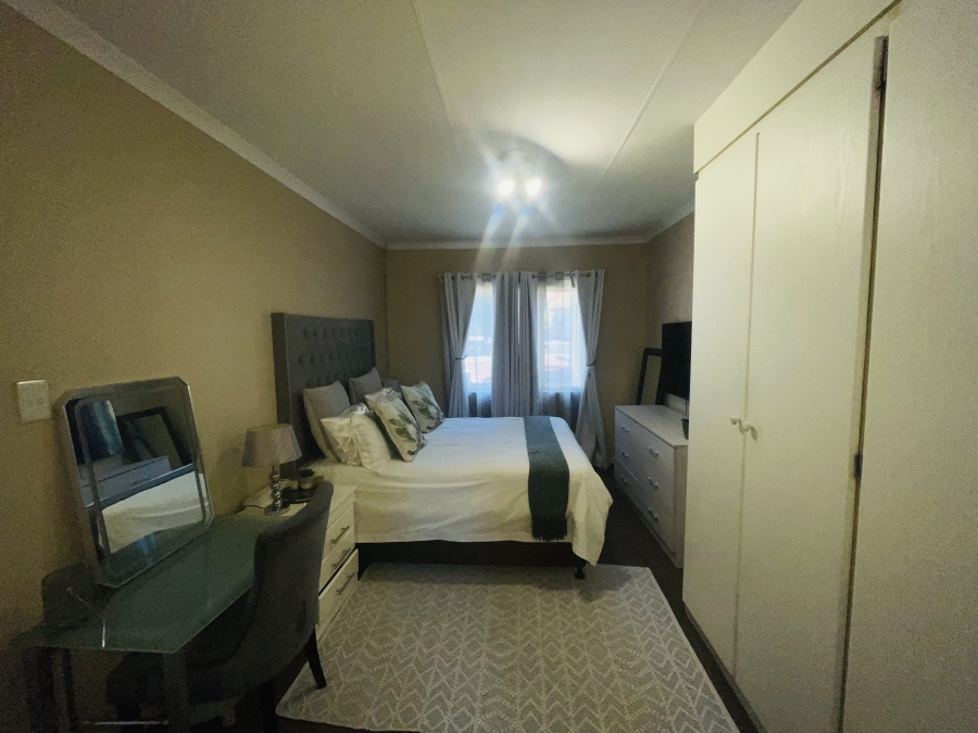 To Let 2 Bedroom Property for Rent in North Riding Gauteng