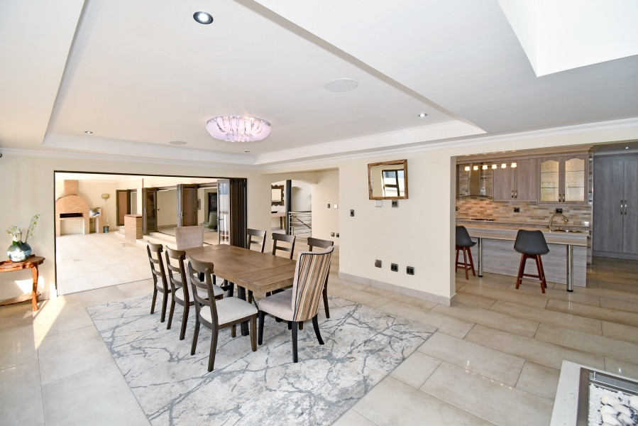5 Bedroom Property for Sale in Blue Valley Golf Estate Gauteng