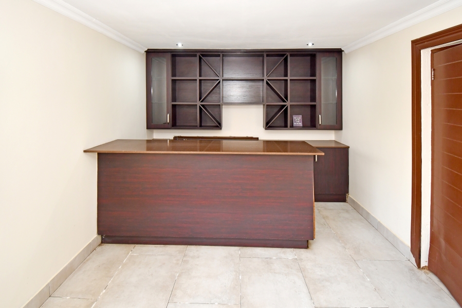 5 Bedroom Property for Sale in Blue Valley Golf Estate Gauteng