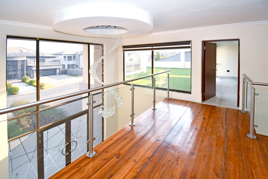 5 Bedroom Property for Sale in Blue Valley Golf Estate Gauteng
