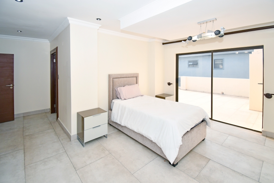 5 Bedroom Property for Sale in Blue Valley Golf Estate Gauteng