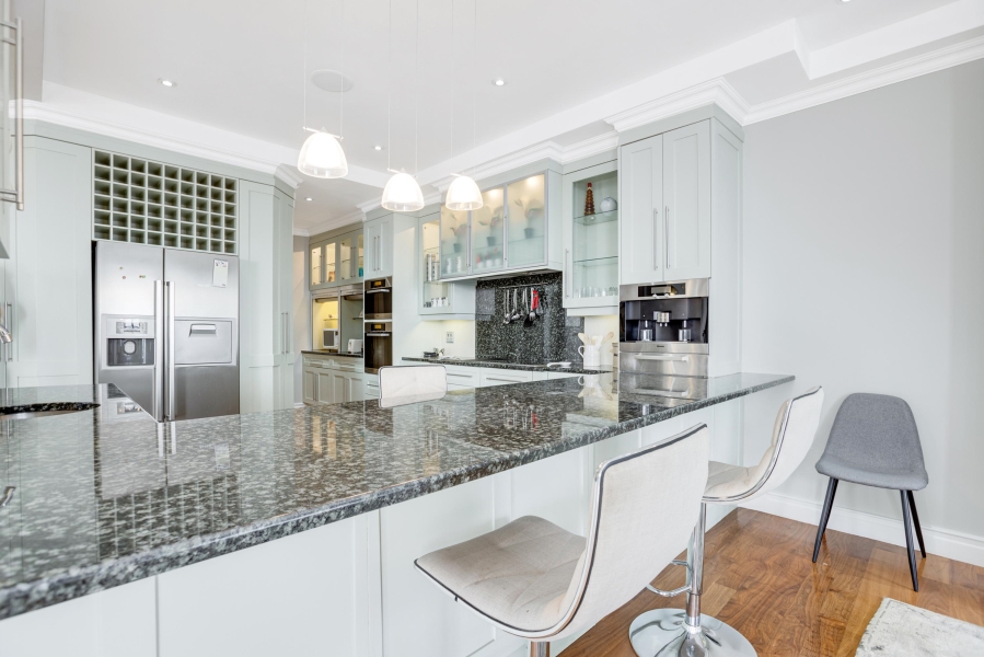 2 Bedroom Property for Sale in Sandton Central Gauteng
