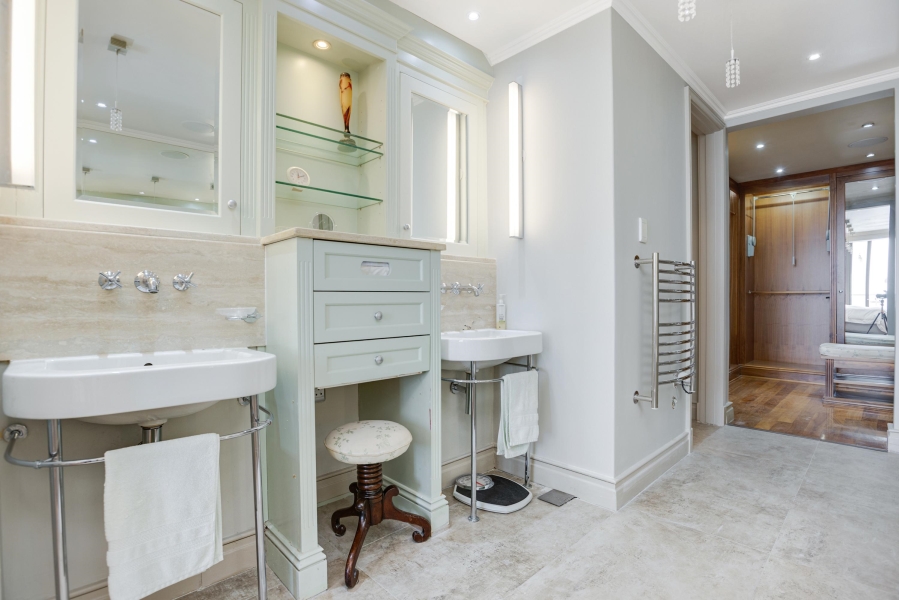 2 Bedroom Property for Sale in Sandton Central Gauteng