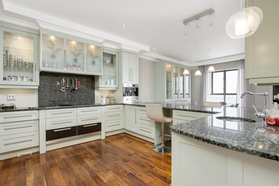 2 Bedroom Property for Sale in Sandton Central Gauteng