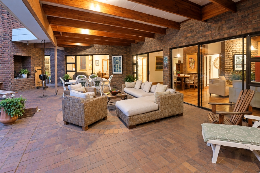 5 Bedroom Property for Sale in Bryanston Gauteng