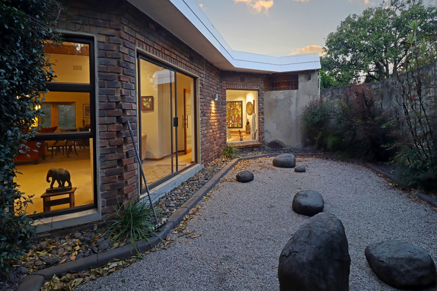 5 Bedroom Property for Sale in Bryanston Gauteng